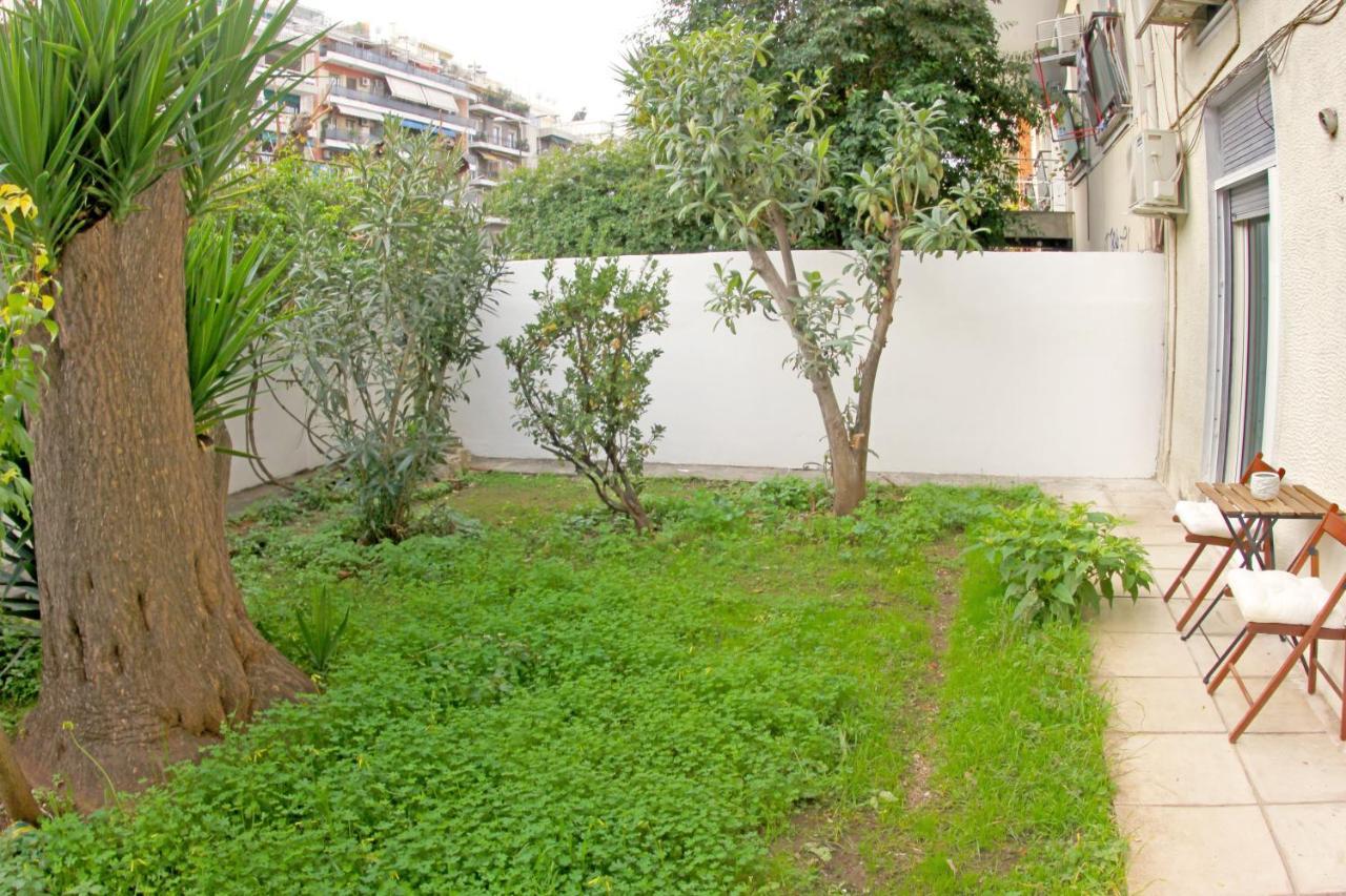 Stylish City Center Garden Apartment Athènes Extérieur photo