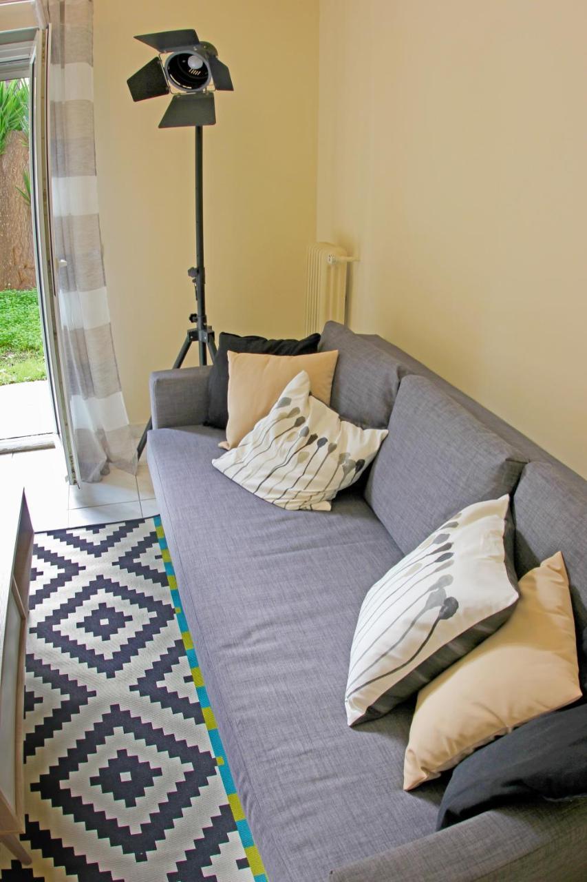 Stylish City Center Garden Apartment Athènes Extérieur photo